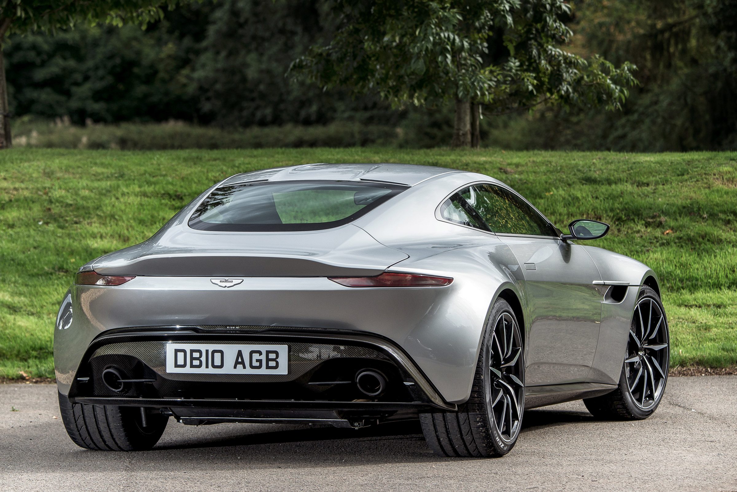 _r-max-earey-am-db10-37.jpg