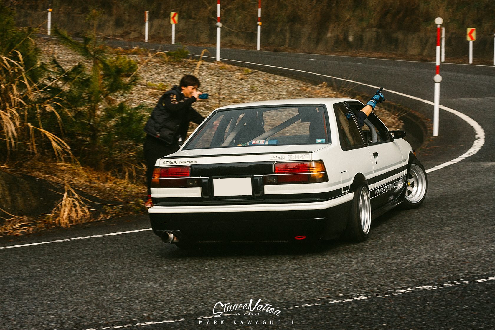 hiroshima-toyota-ae86-hachiroku-drift-16.jpg