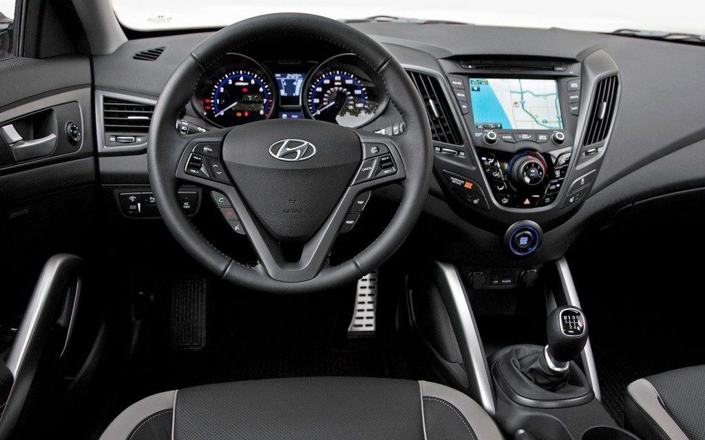 2014-Hyundai-Veloster-Turbo-Interior.jpg