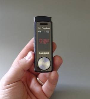 samsung-juke-review-closed.jpg
