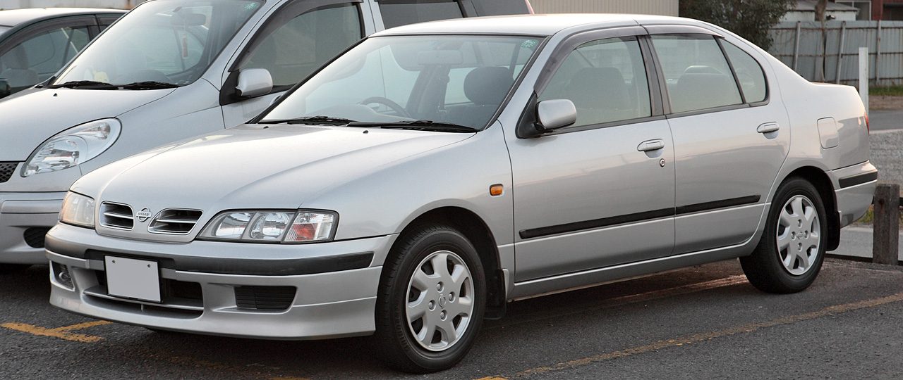 Nissan_Primera_003.JPG