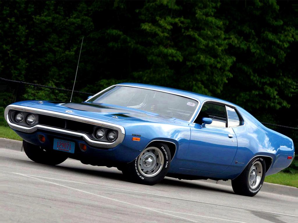 Plymouth-Road-Runner-1971-Photo-08.jpg