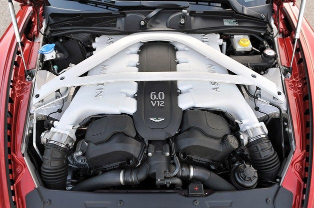 lead5-2014-aston-martin-rapide-s-fd.jpg