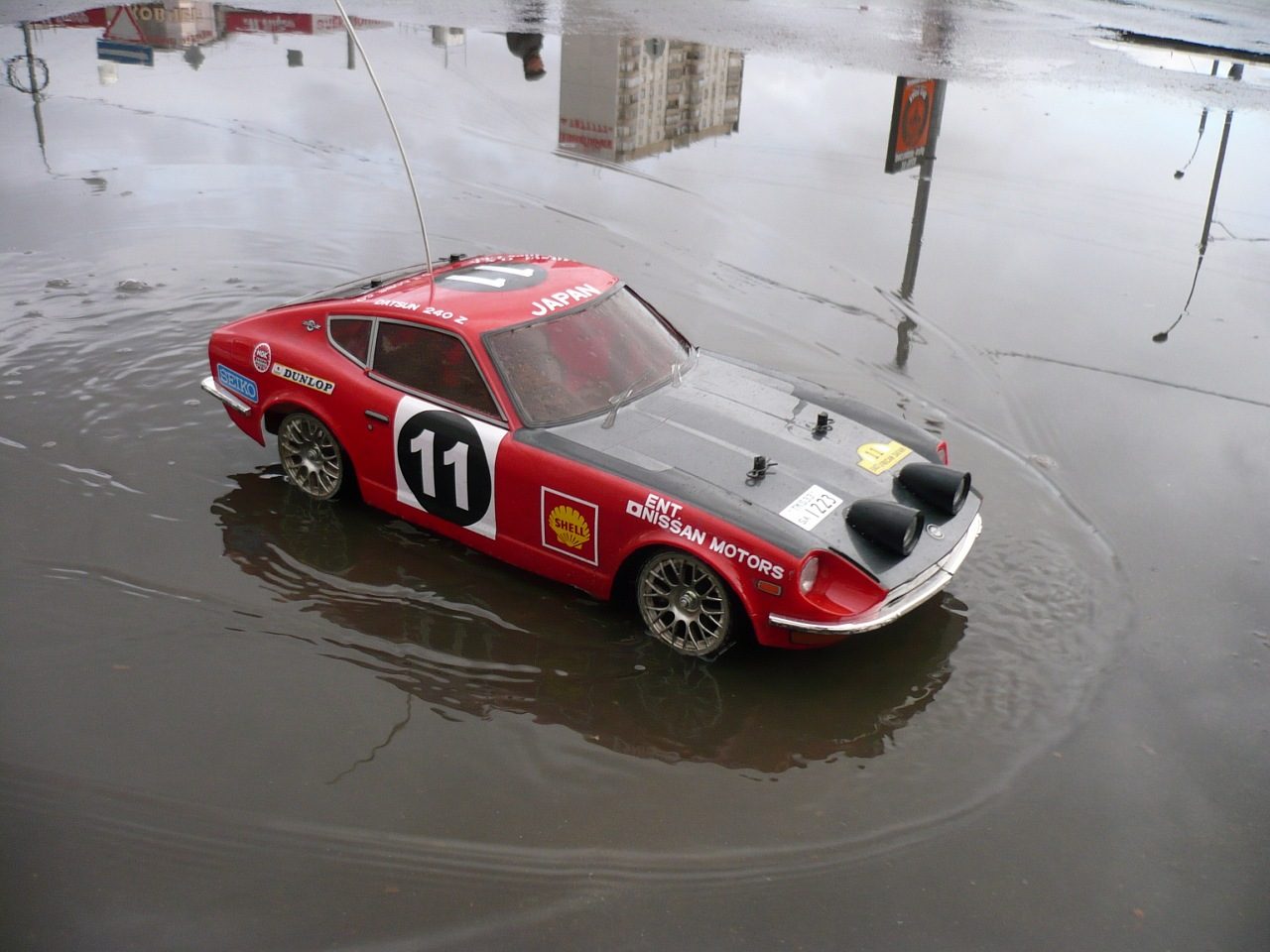 z_25549d84.jpg