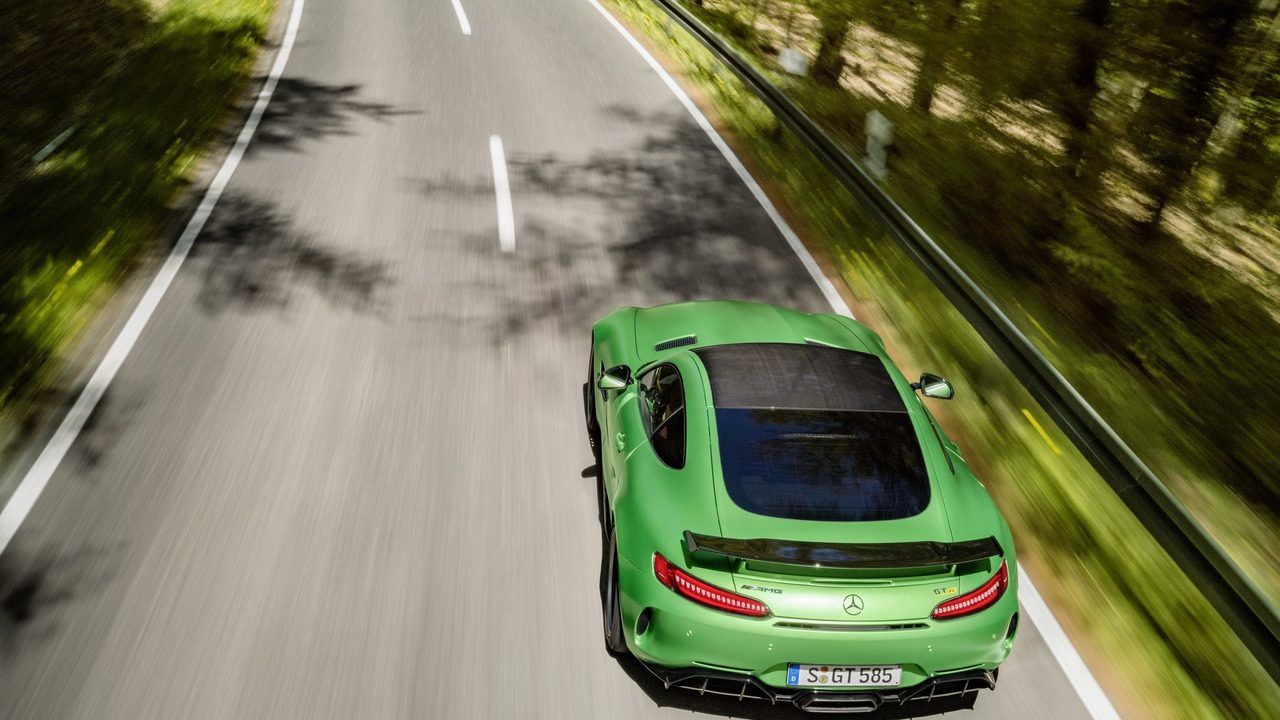 mercedes-amg-gt-r.jpg