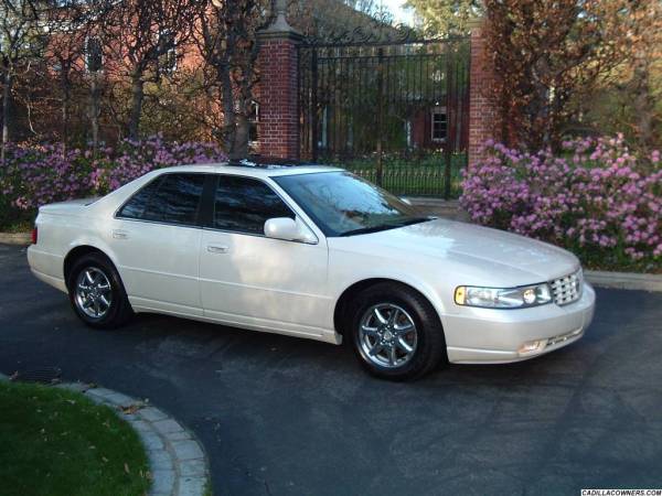 Cadillac_STS_006.jpg