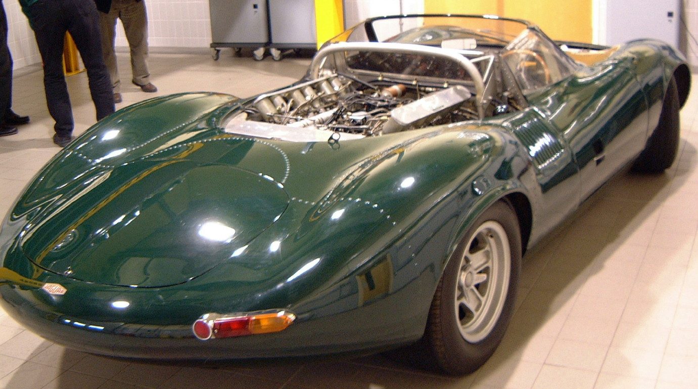 Xj13_rearsmall.jpg