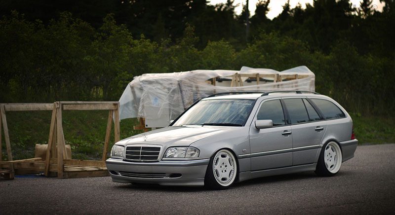 Mercedes_Benz_W202_Carlsson_3-6_07.jpg