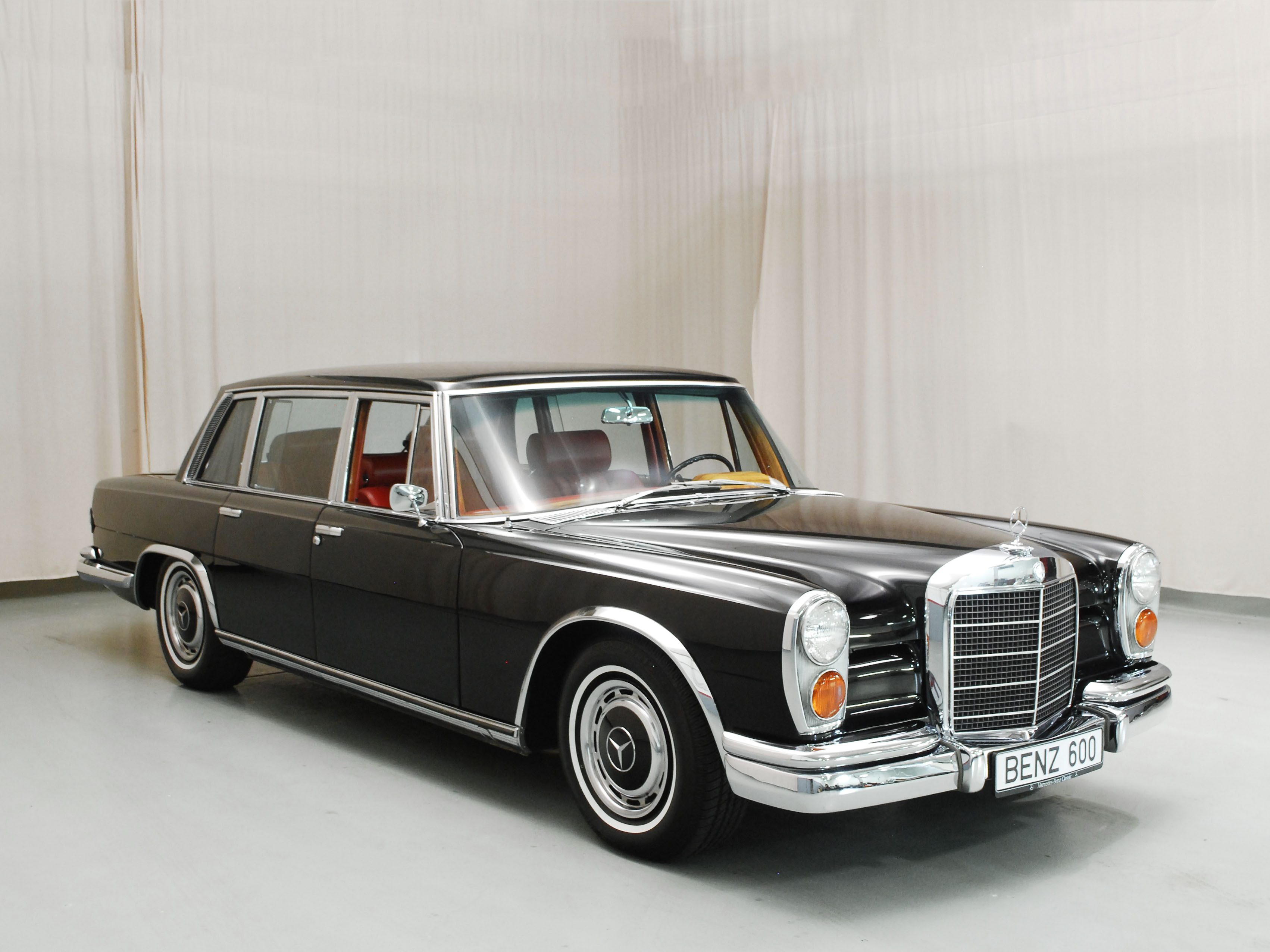 1966-mercedes-benz-600-2.jpg