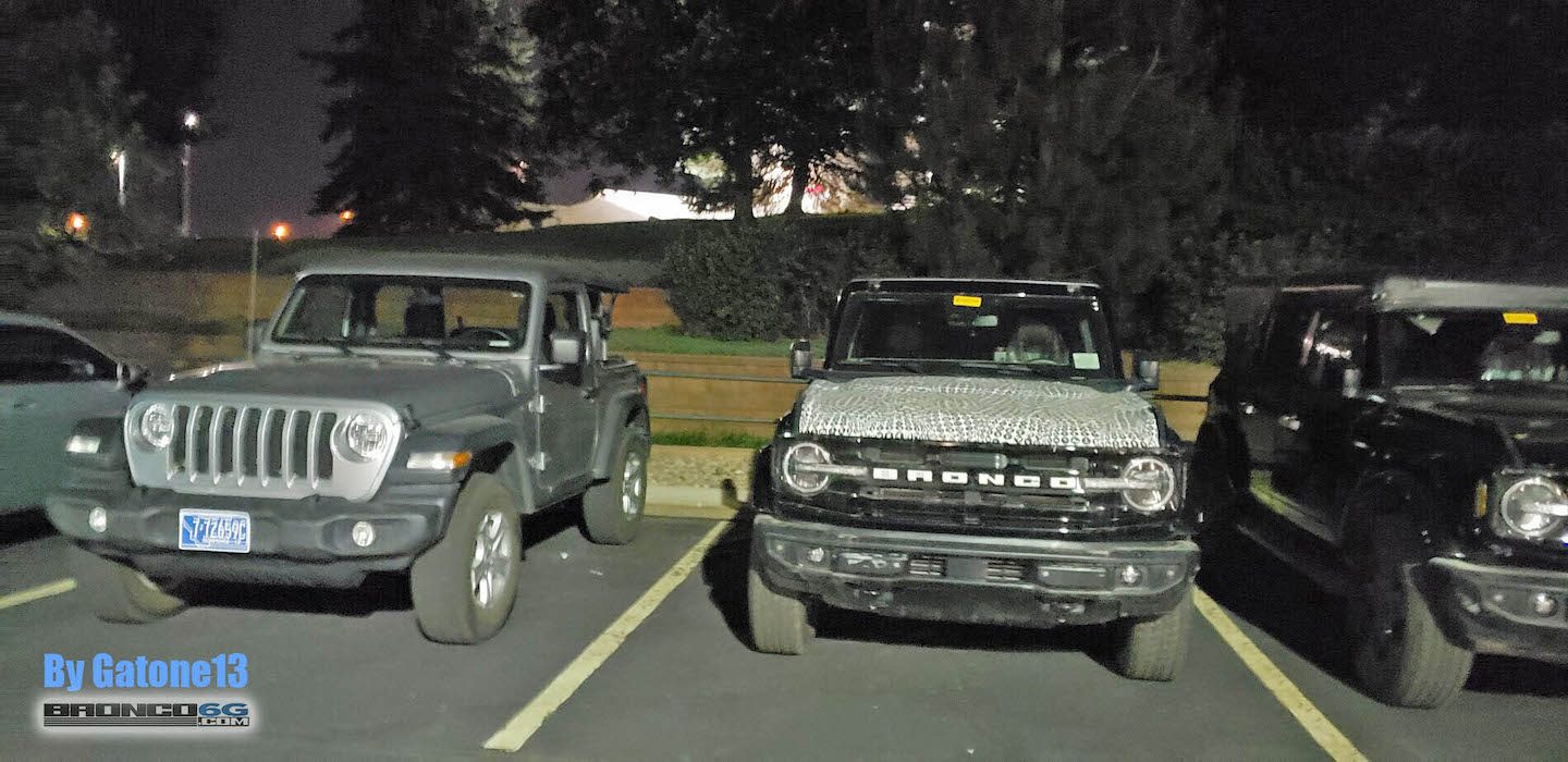 Ford-Bronco-vs-Jeep-Wrangler-side-by-side-comparison-4.jpg