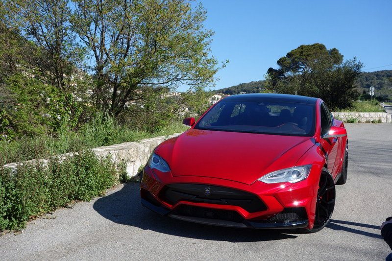 2015-tesla-model-s-elizab-3_800x0w.jpg