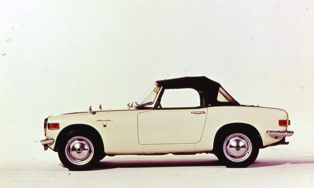 HONDAS800-2933_1.jpg