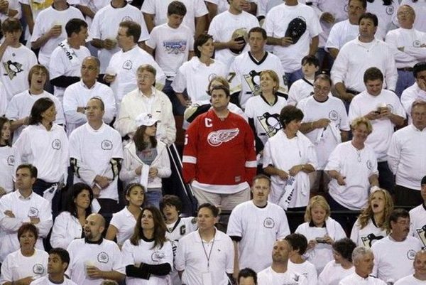 Alone-in-the-crowd.jpg