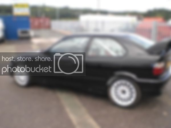 black_cup_car_015.jpg