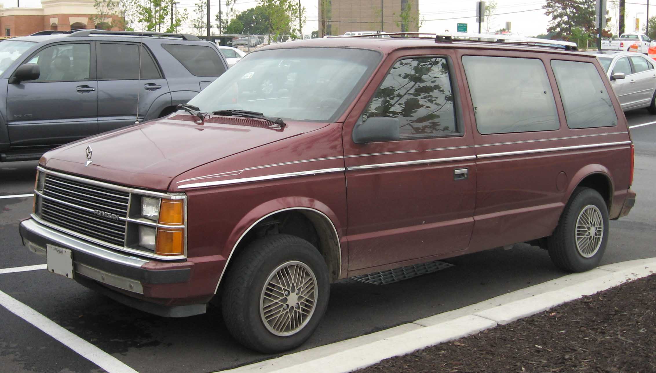 84-86_Plymouth_Voyager.jpg