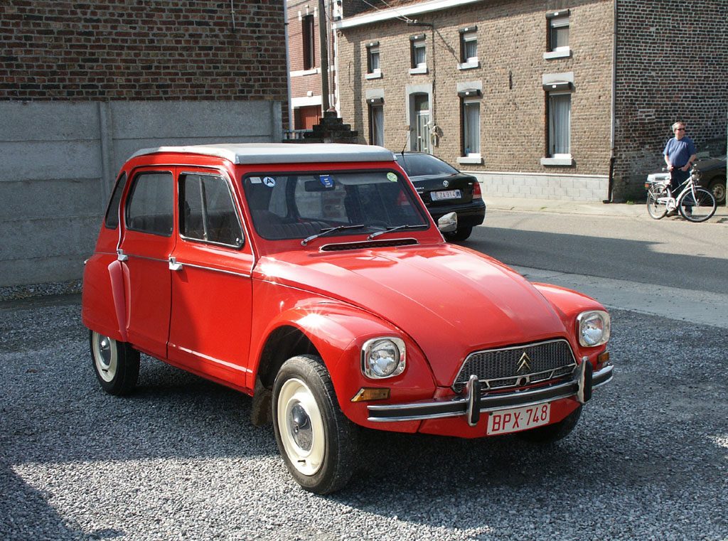 Citroen_Dyane_6.jpg