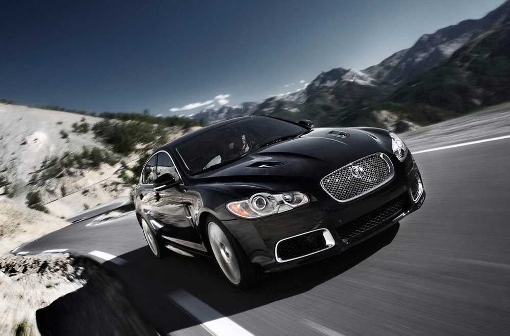 18043-2010-Jaguar-XFR.jpg