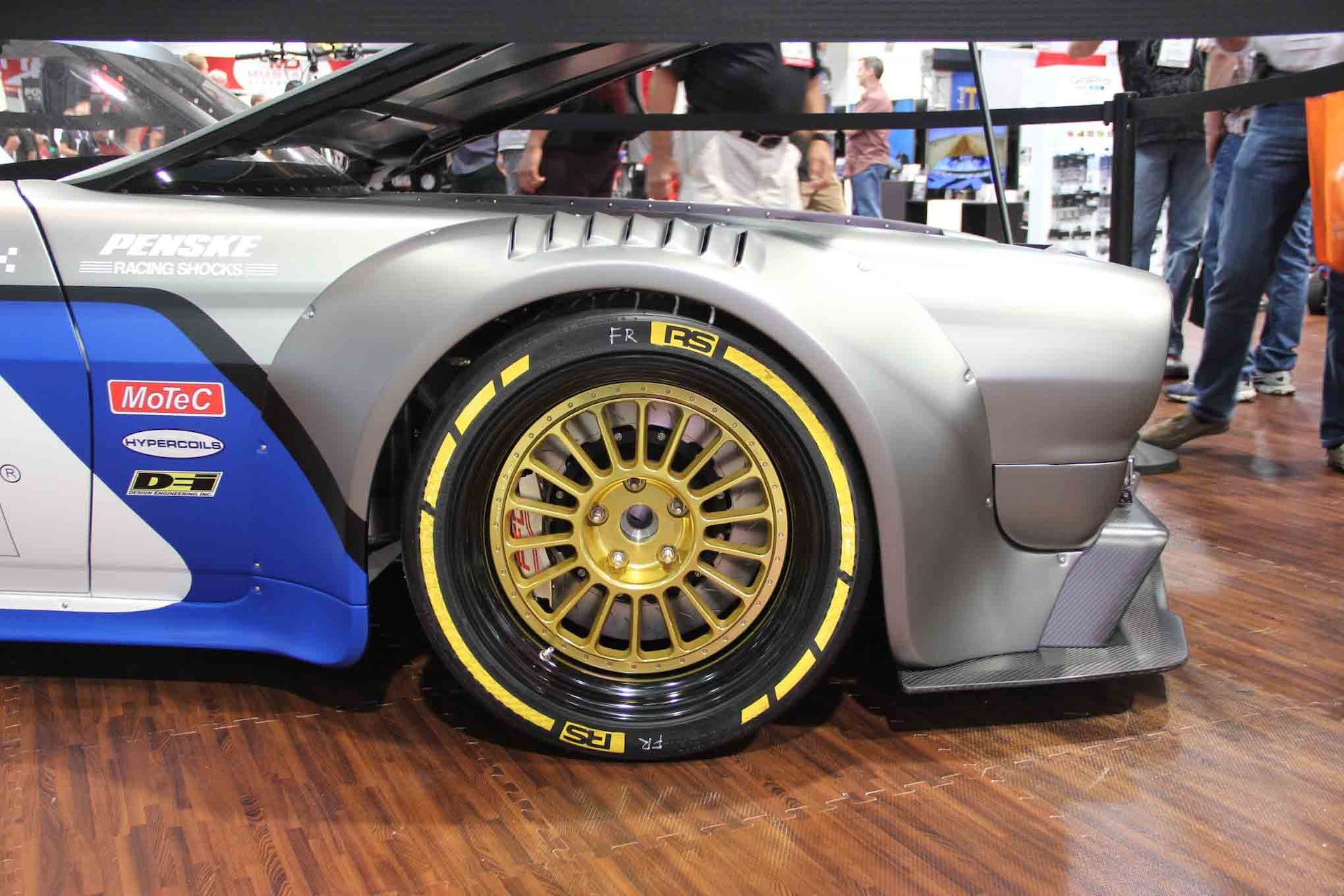 www.motortrend.com