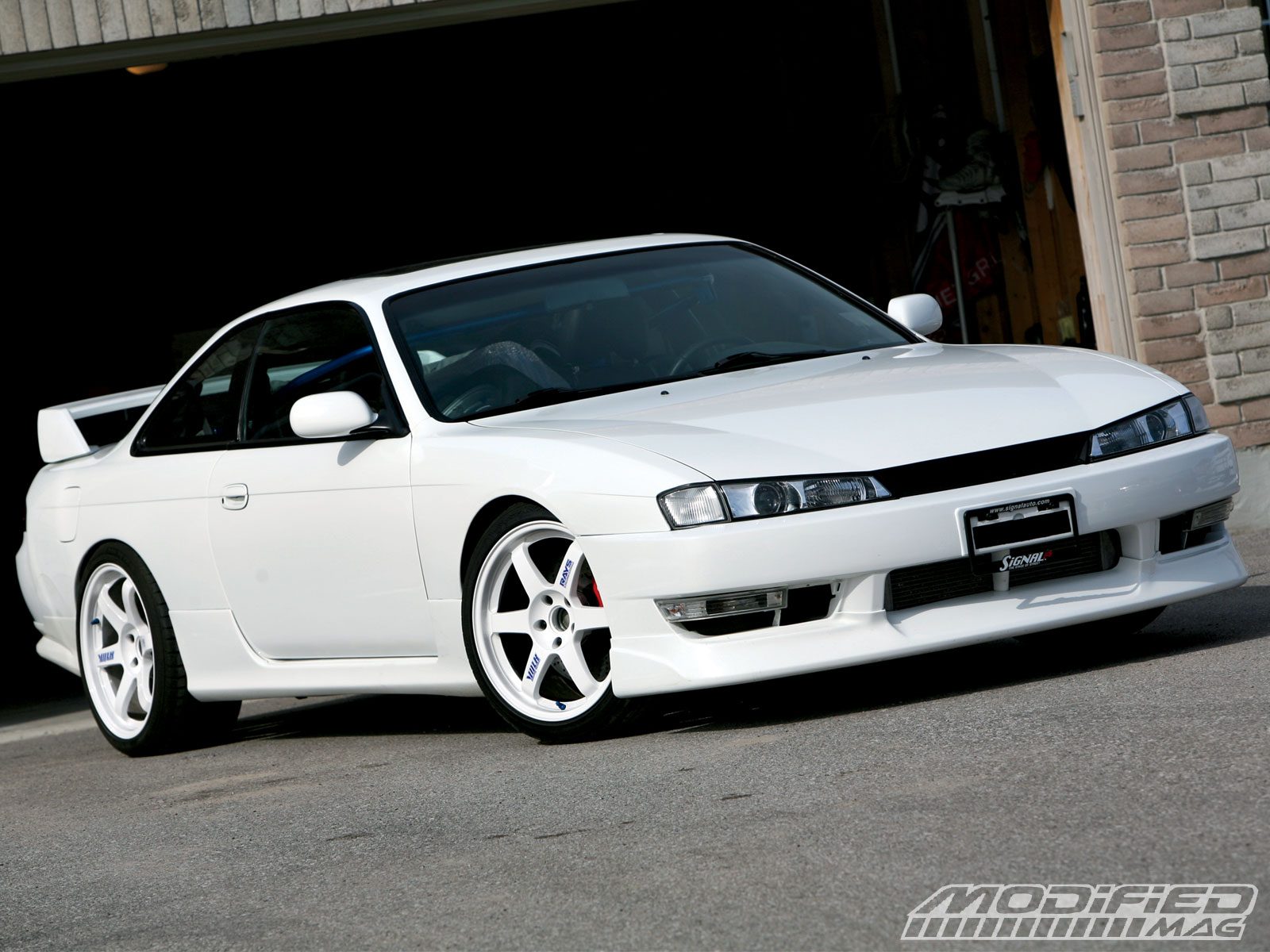 modp-0907-01+nissan-240sx-s14+front-right.jpg
