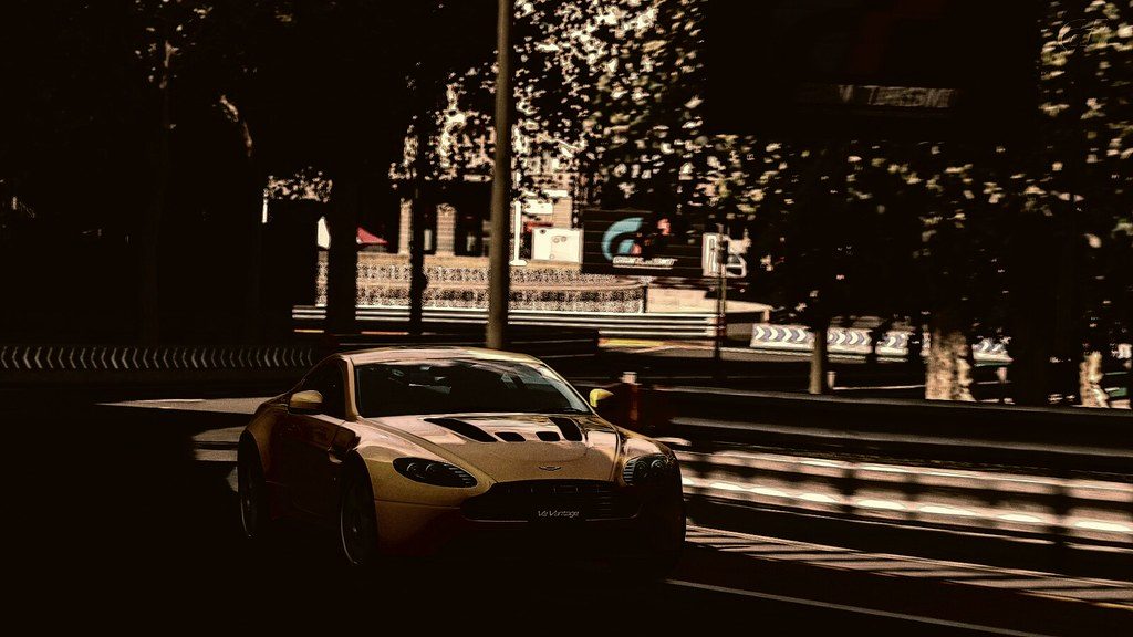 8555507987_f6e268cbae_b.jpg