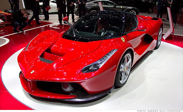 130306081653-ferrari-laferrari-front-side-620xb.jpg