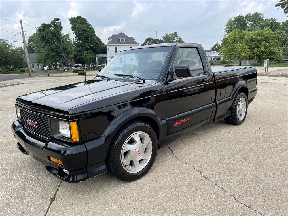 1991-GMC-Syclone-main.jpg