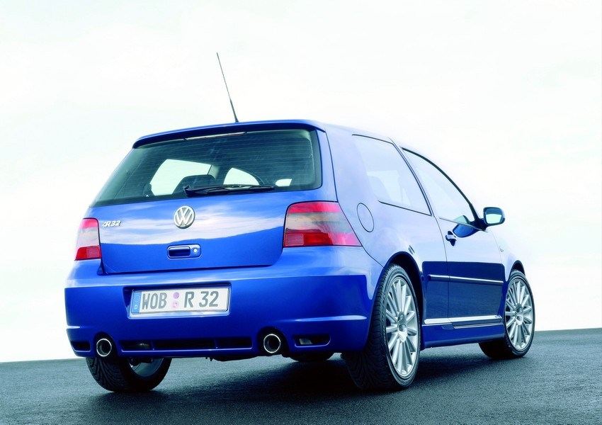 Golf-4-R32-4.jpg
