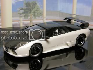Lamborghini_Tuxedo-00-m.jpg