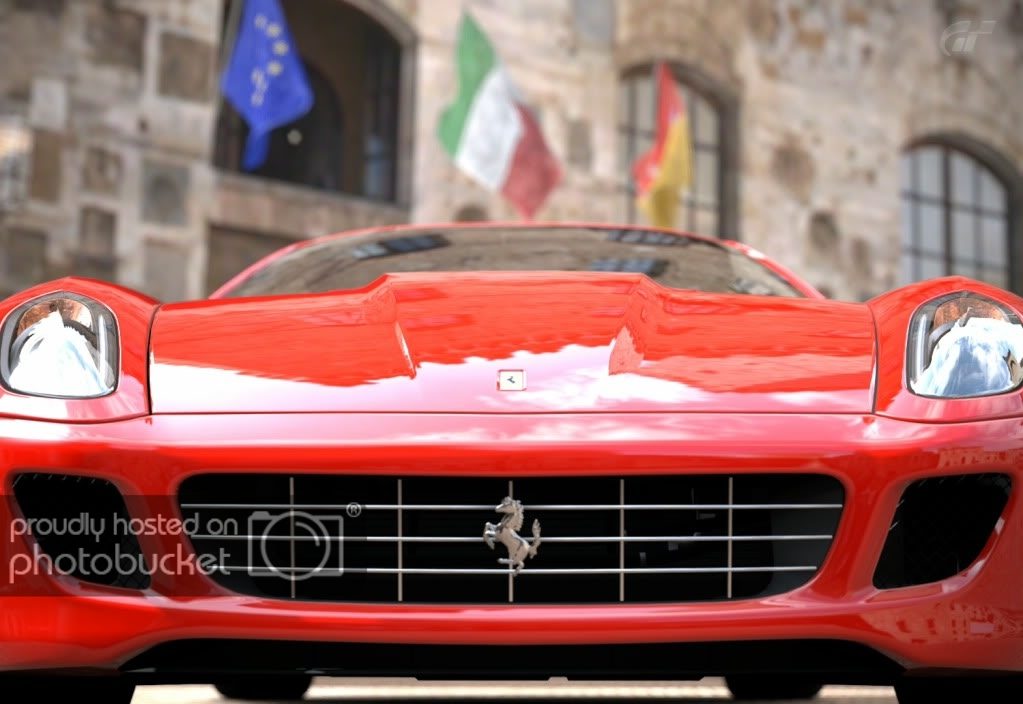 SanGimignano-TownSquare.jpg