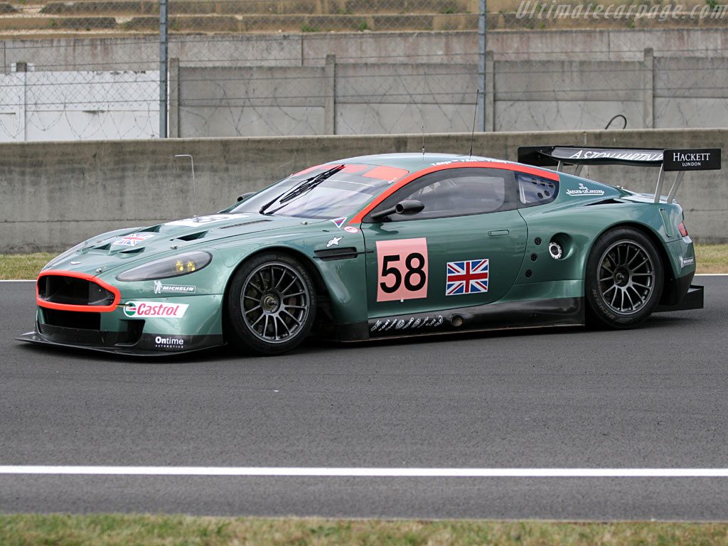 Aston-Martin-DBR9_10.jpg