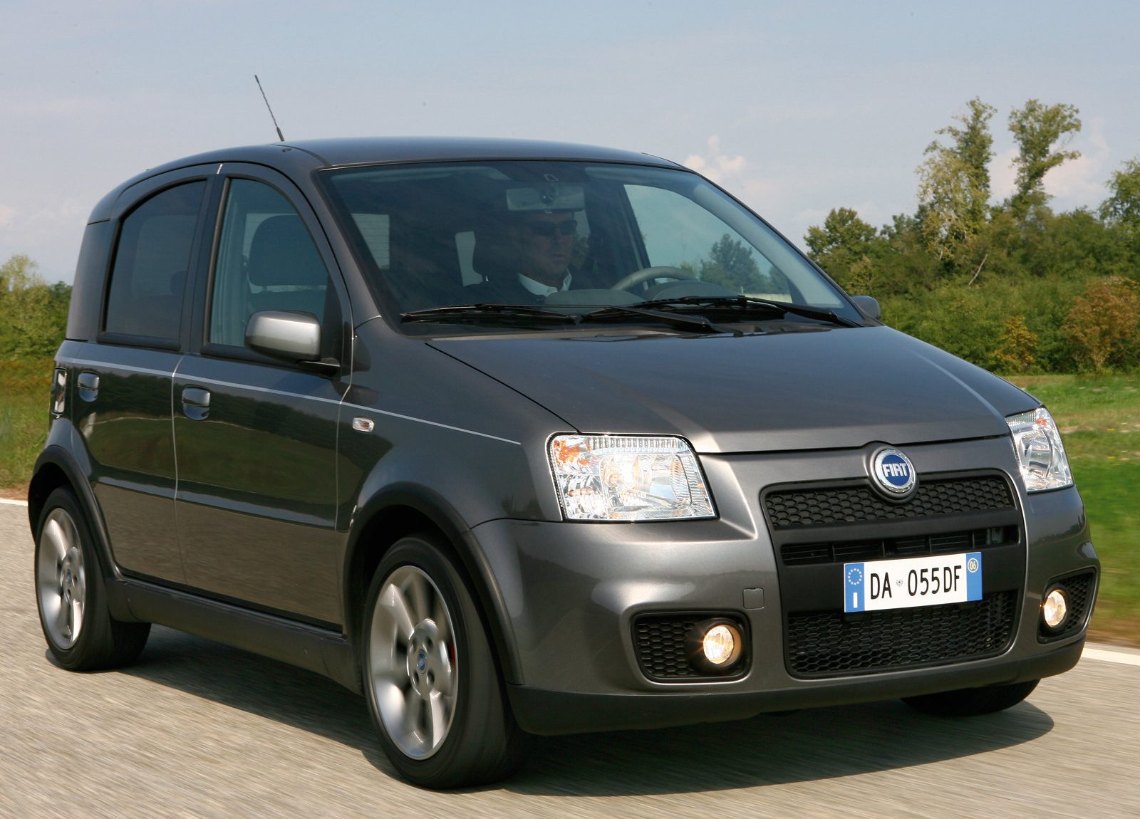 2007-Fiat-Panda-100HP-02.jpg
