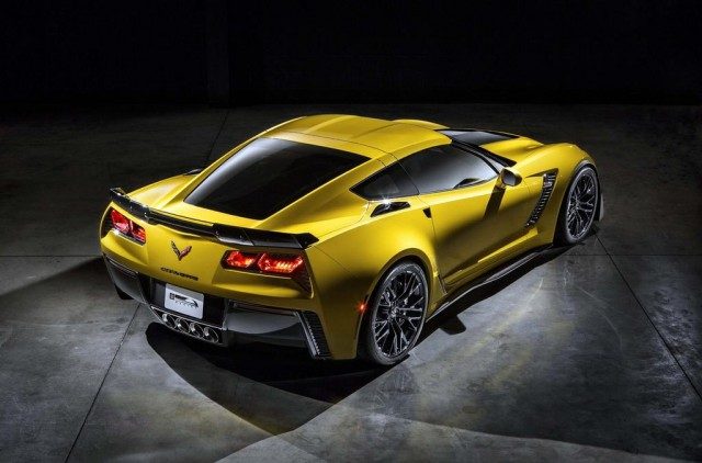 2015-Corvette-Z06-back-640x422.jpg