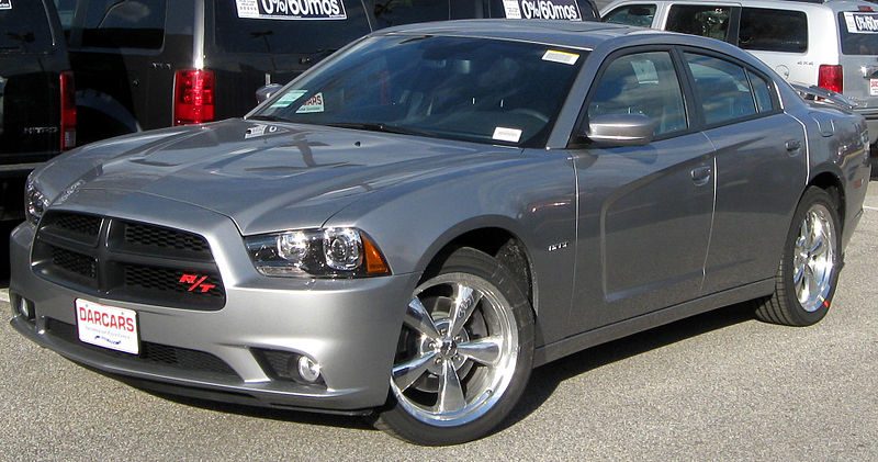 800px-2011_Dodge_Charger_--_02-14-2011.jpg