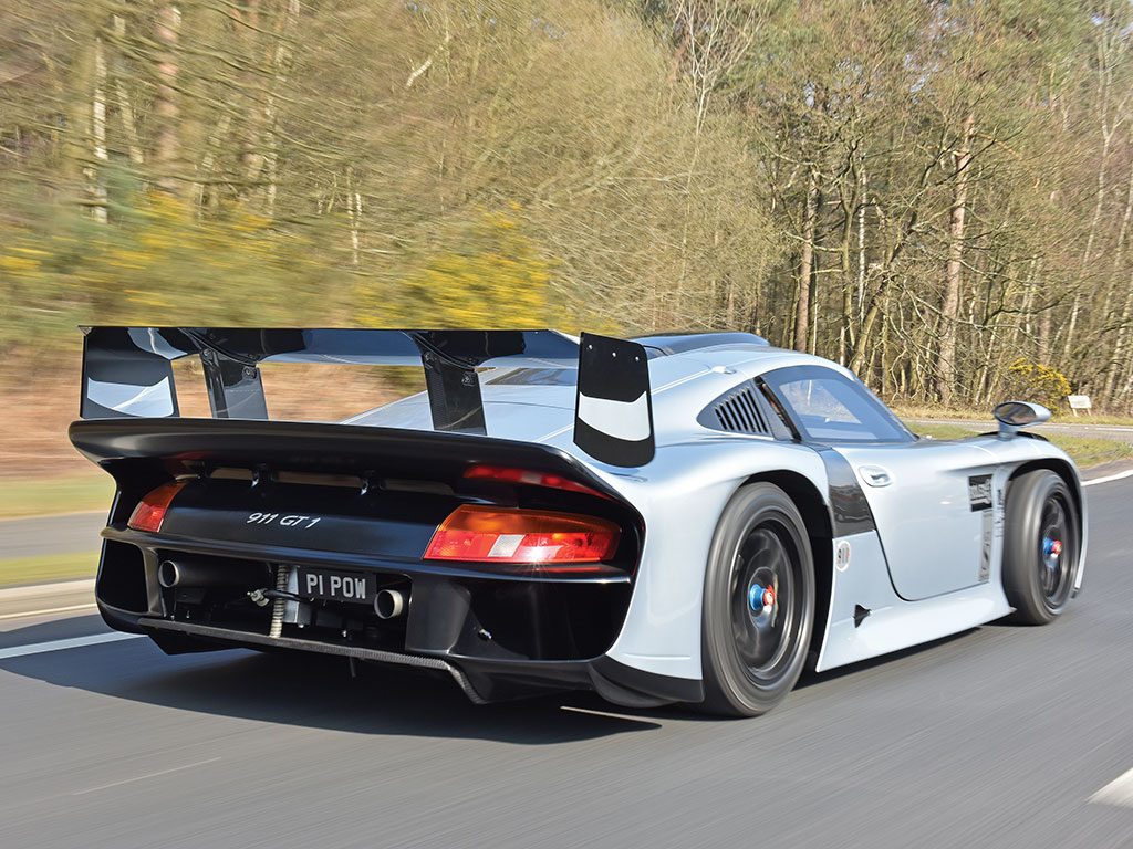 9Porsche-911-GT1-Evo.jpg