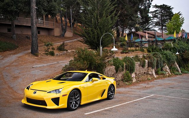 10-08-23-lexus-lfa-yellow-live-2-thumb.jpg