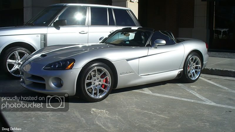 viper_srt10-020908.jpg