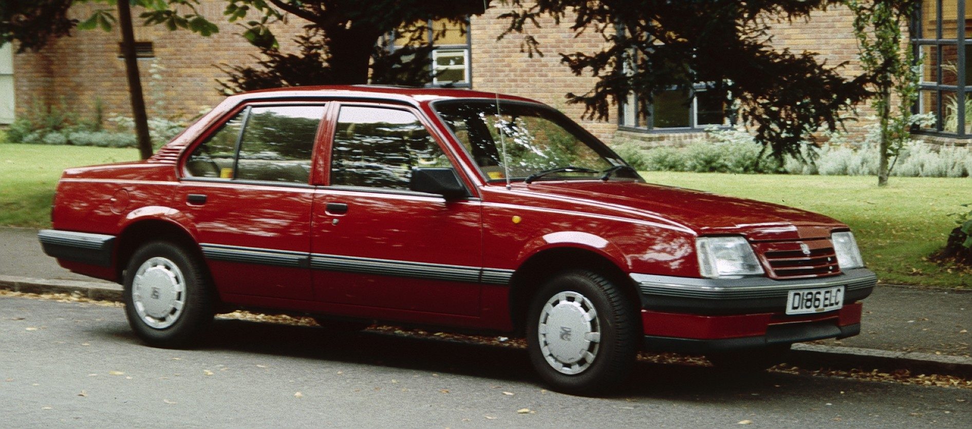 Vauxhall_Cavalier.jpg