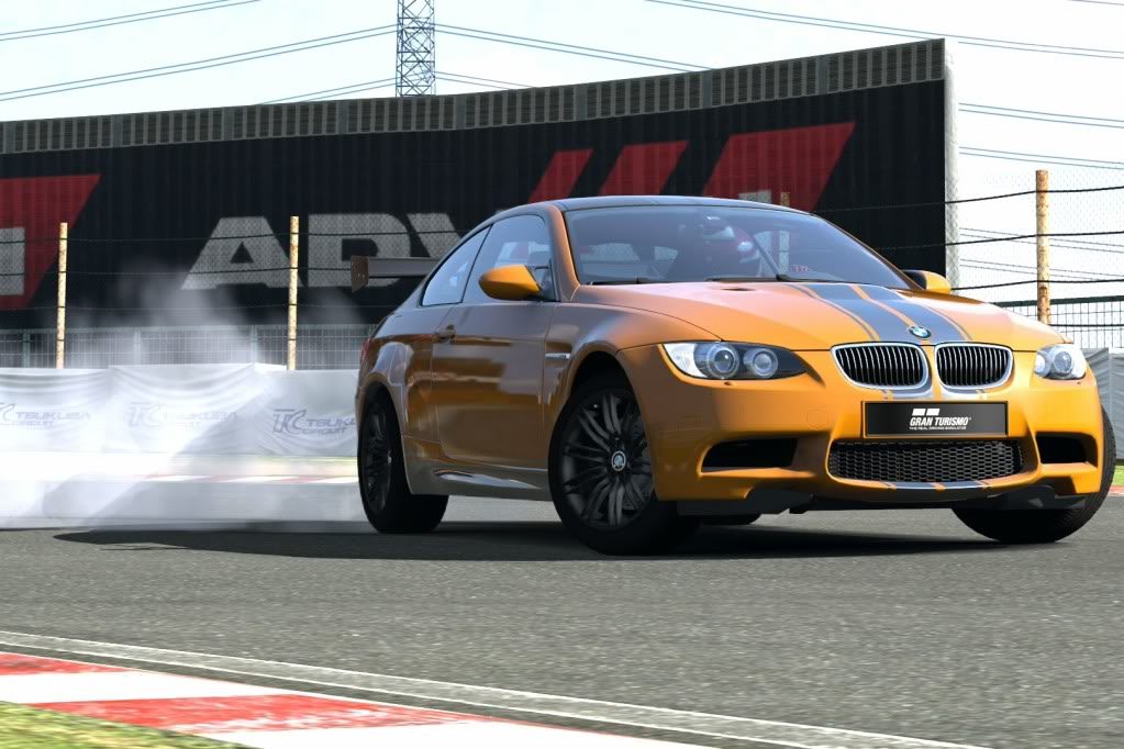 BMWM3Chromeline-TsukubaCircuit4WheelDrift.jpg