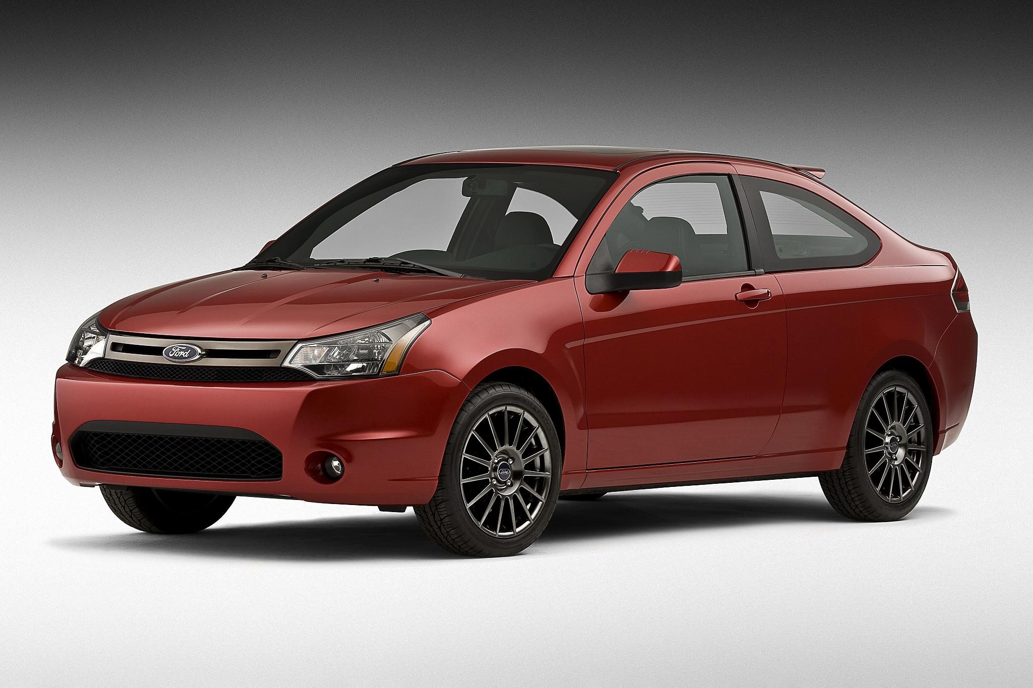 2009_Ford_Focus_Coupe_2.jpg