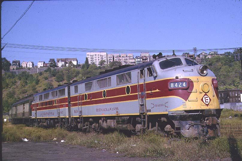 tr_el8424.jpg