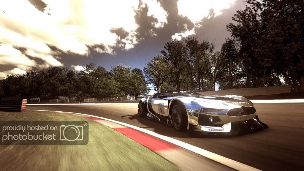 AutodromoNazionaleMonza.jpg