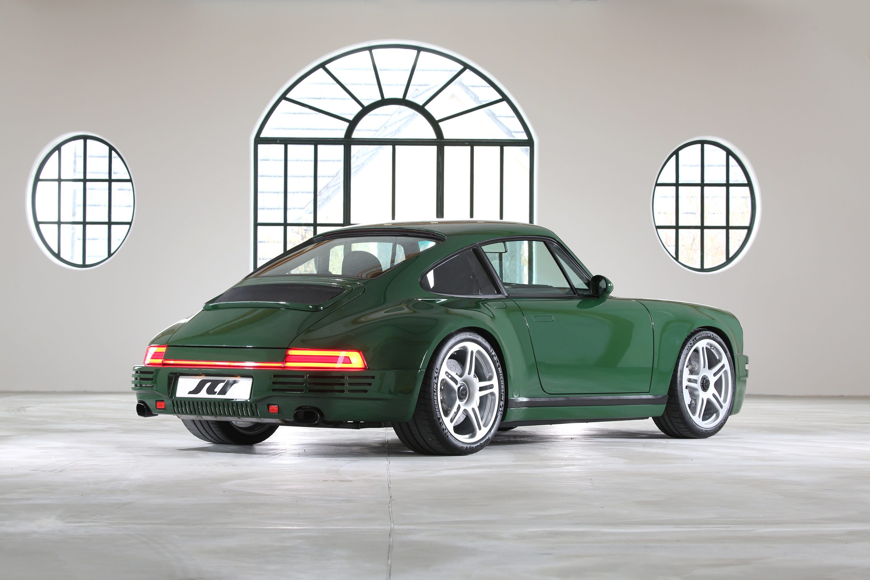 RUF-SCR-3-rear-side-view.jpg