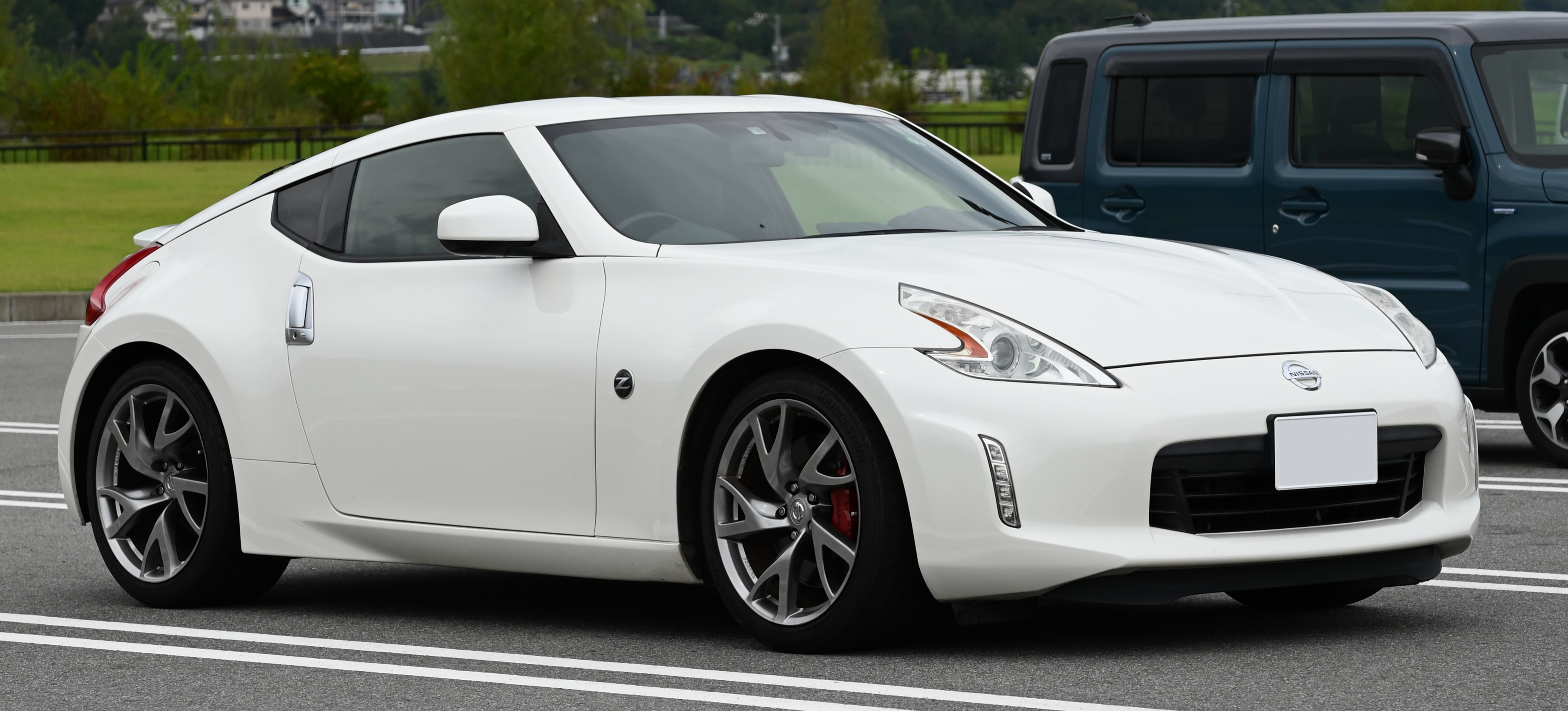 2012-2017_Nissan_Fairlady_Z.jpg