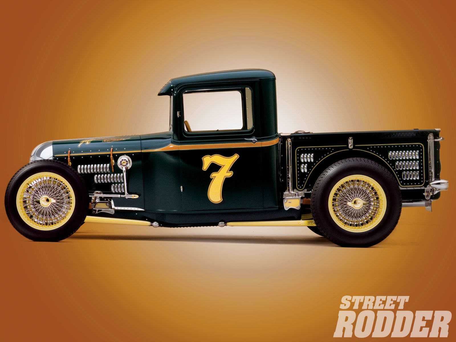1008sr_03_z-1932_ford_pickup-side_view.jpg