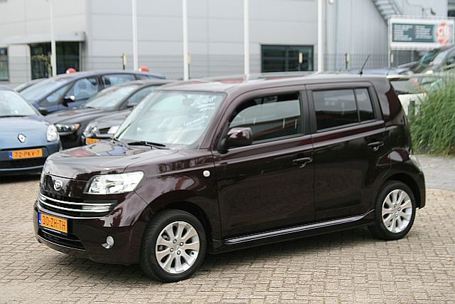 daihatsu_materia_1_5_soul_100707449820953993.jpg