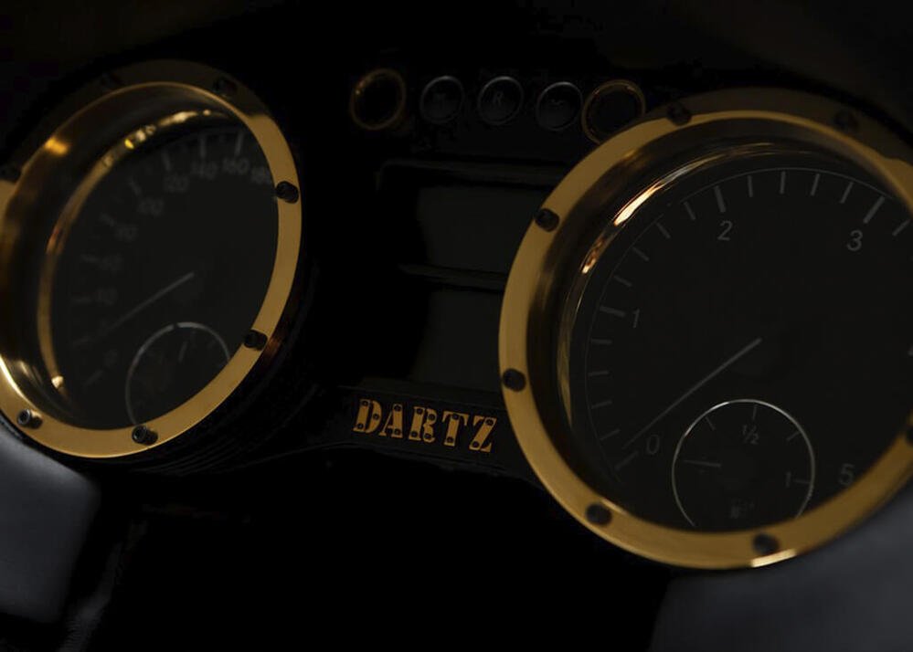 DARTZ_Promrbon_Black_Alligator_dash_5.jpg