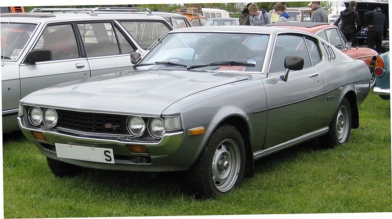 800px-Toyota_Celica_ST_liftback_ca_1976.JPG