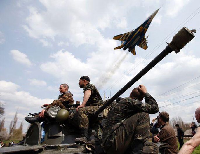Mig-29-Ukrainian-display-team.jpg
