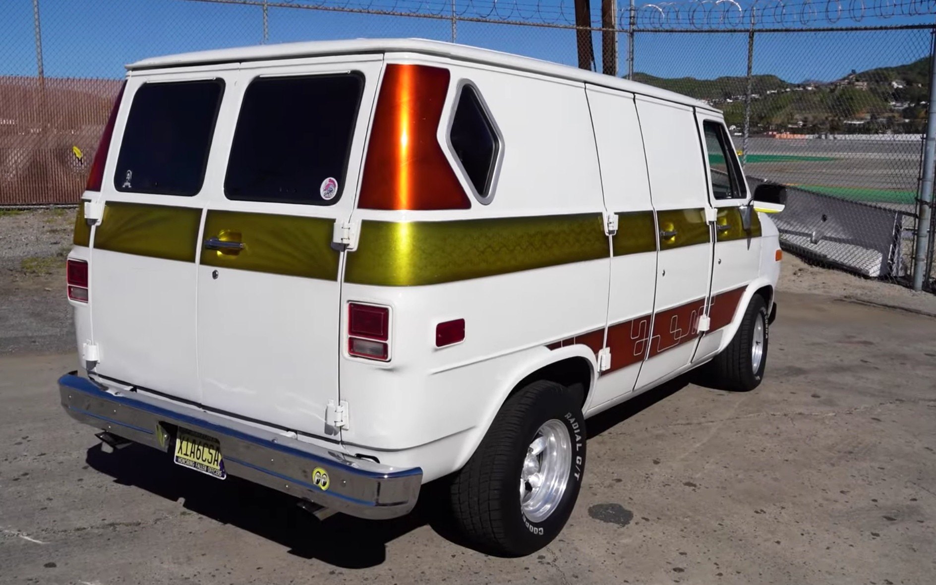 this-lsx-powered-90-chevy-g10-is-a-groovy-70s-party-van-reincarnate-with-an-attitude_7.jpg