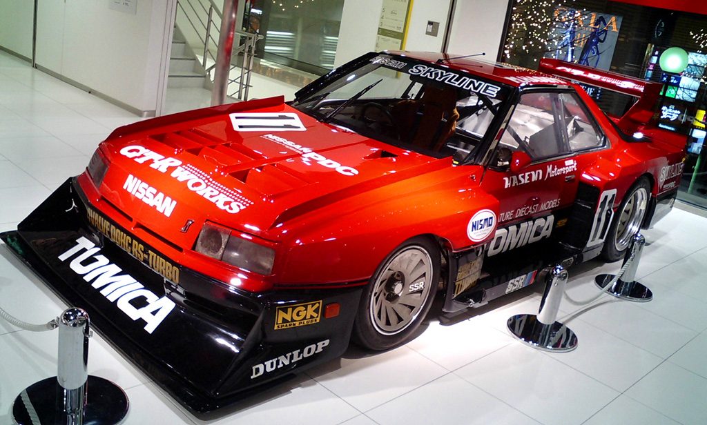tomica-skyline-dr30-super-silhouette-5.jpg